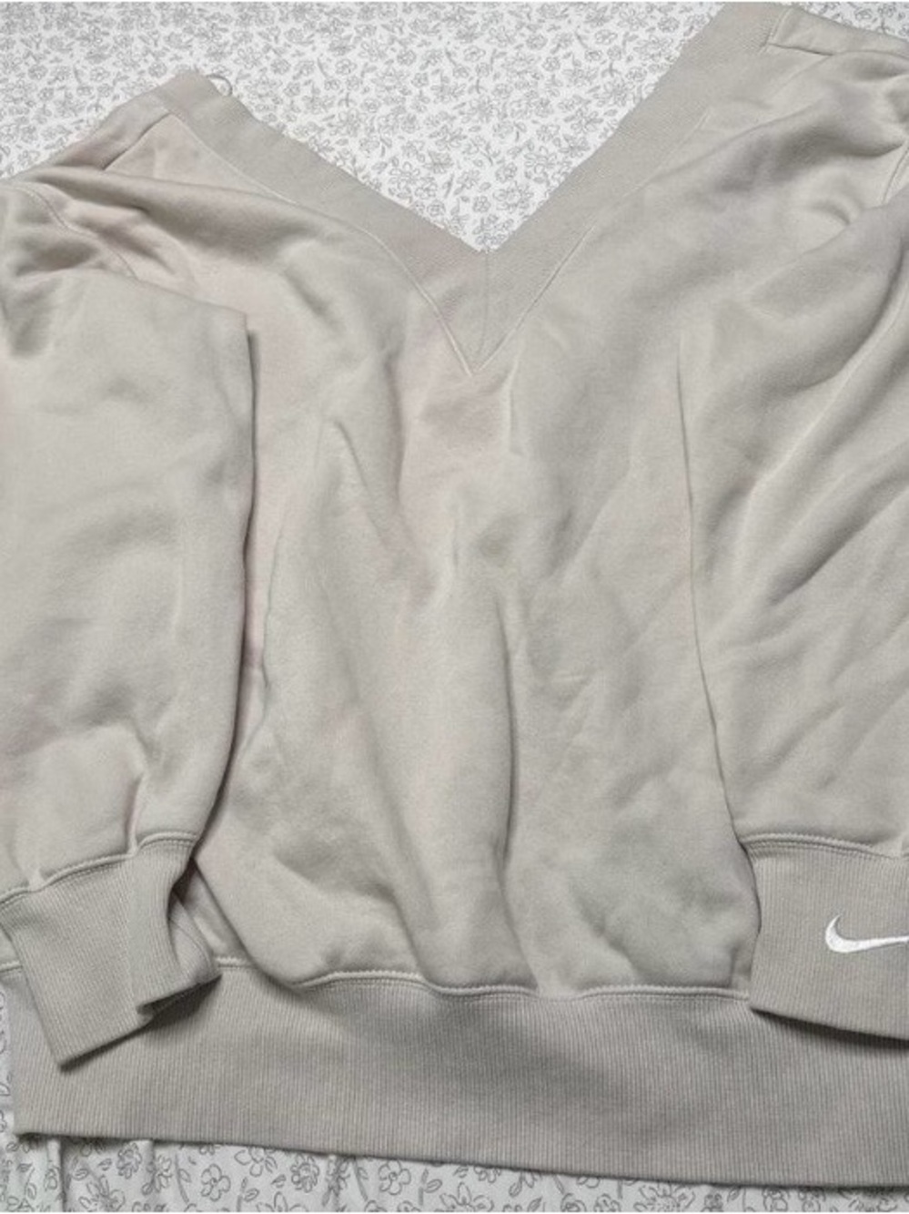Nike Light Beige V-Neck Sweatshirt